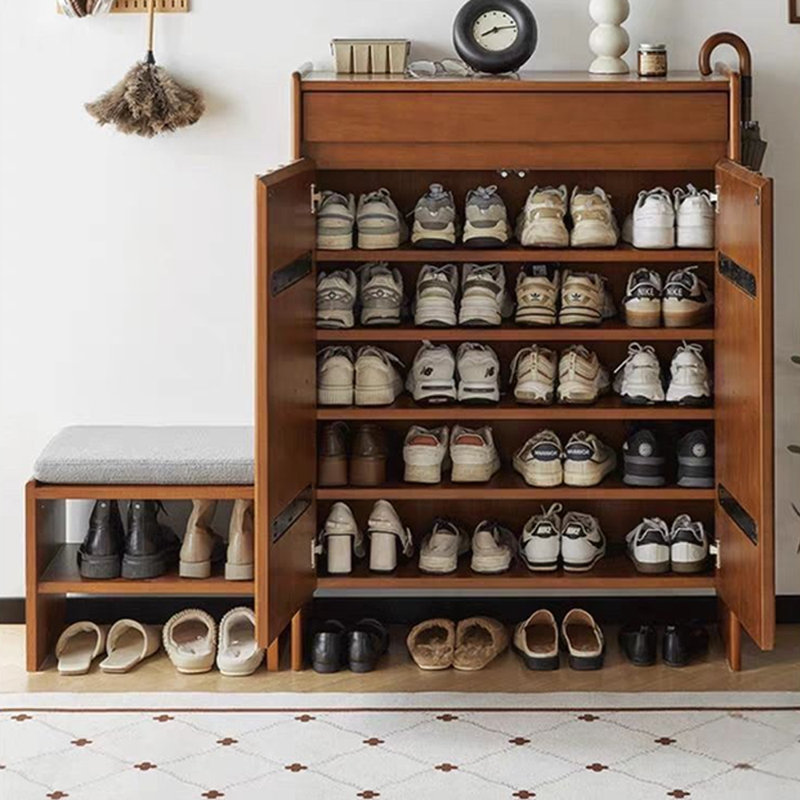 Petite armoire de rangement cloisonnée pour chaussures