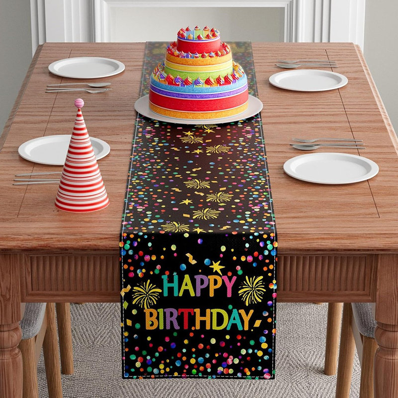Chemin de table coloré et joyeux anniversaire confetti