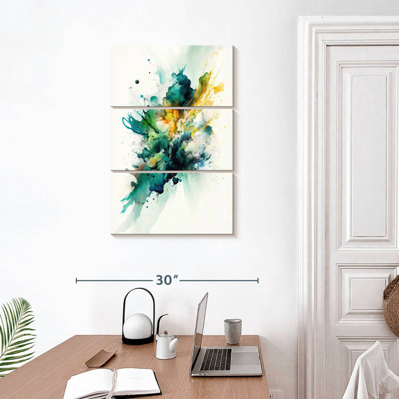 Avery Serenity In Green, 32" H x 20" W