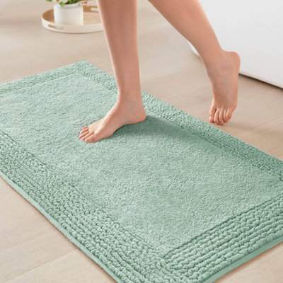 24" 100% Cotton Tufted 3000 GSM Reversible Bath Rug