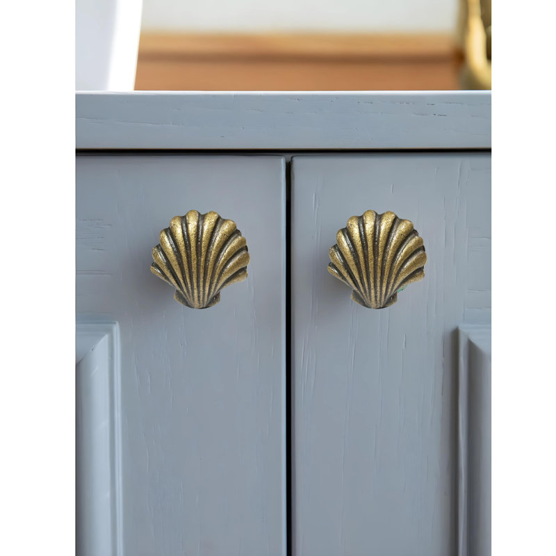 1.75" Width Beach Shell Knob