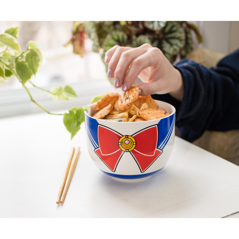 Sailor Moon Japanese Dinnerware Set | 16-Ounce Ramen Bowl, Chopsticks