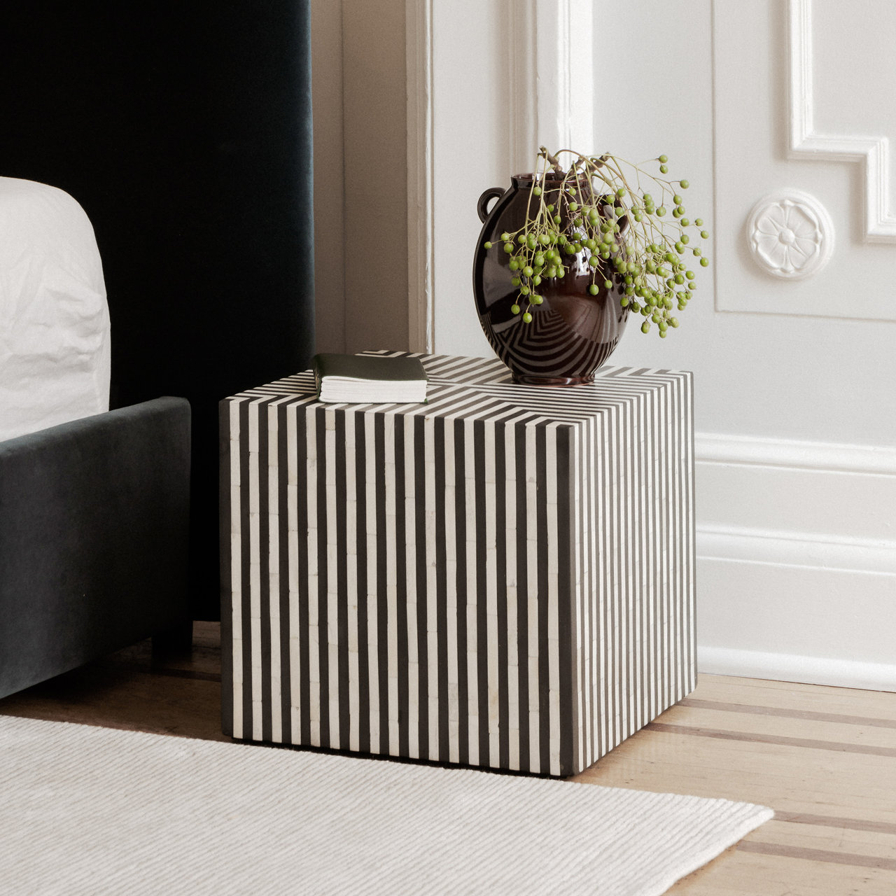 Juliette 18" End Table