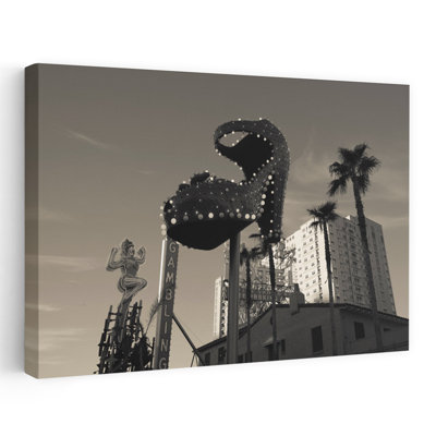 Faible angle de vue des enseignes au néon d'un casino, Fremont Street, Las Vegas, Nevada, États-Unis, abstrait, palmier contemporain, paysage, art
