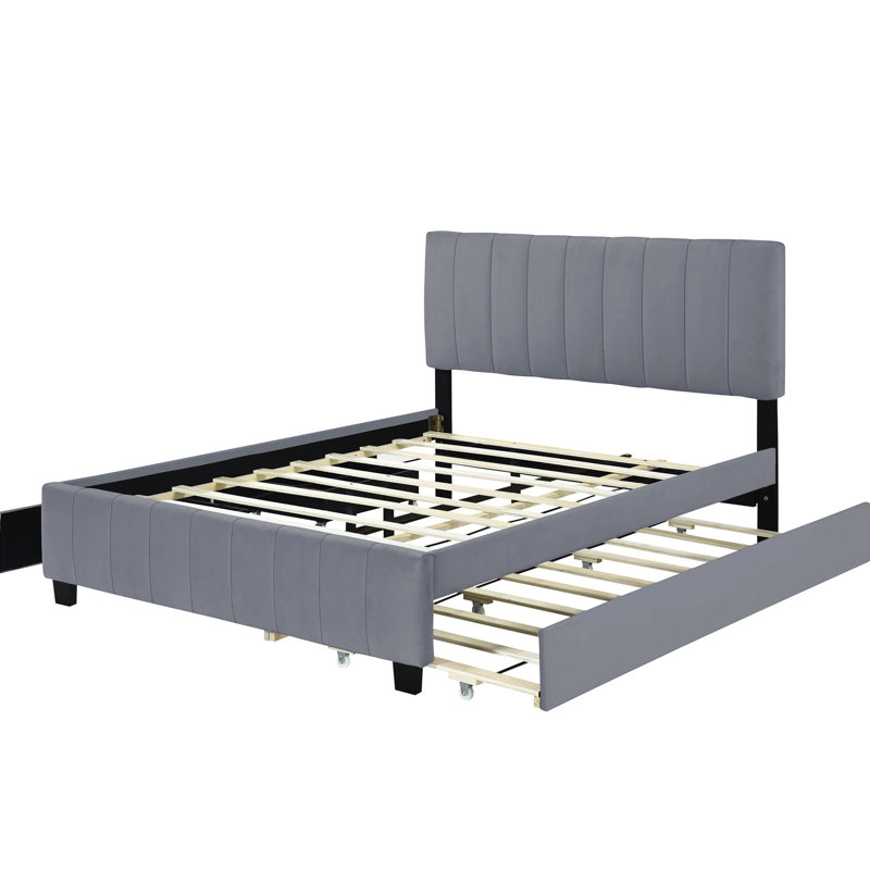 Grand lit plateforme avec revêtement gris. 2 tiroirs et lit gigogne simple TG Fabrication en bois robuste. Aucun sommier tapissier requis pour le confort et la tête de lit. Stable pour optimiser l'espace dans la chambre à coucher