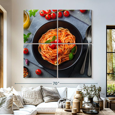 Yarlin, sauce tomate et pâtes