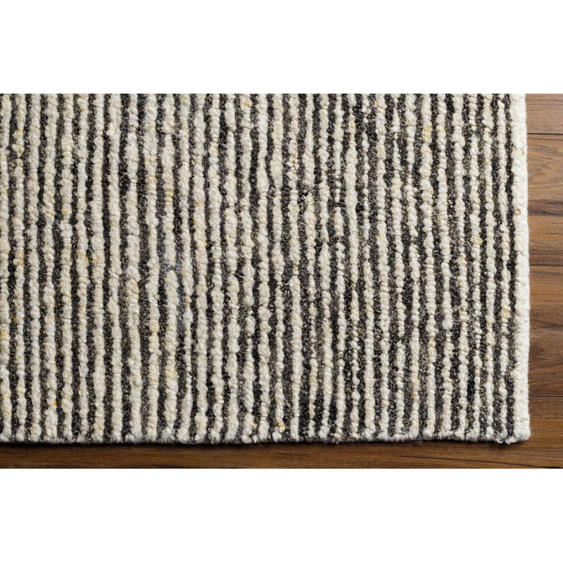 Totenham Wool Area Rug in Gray, Rectangle 5' x 7'6"