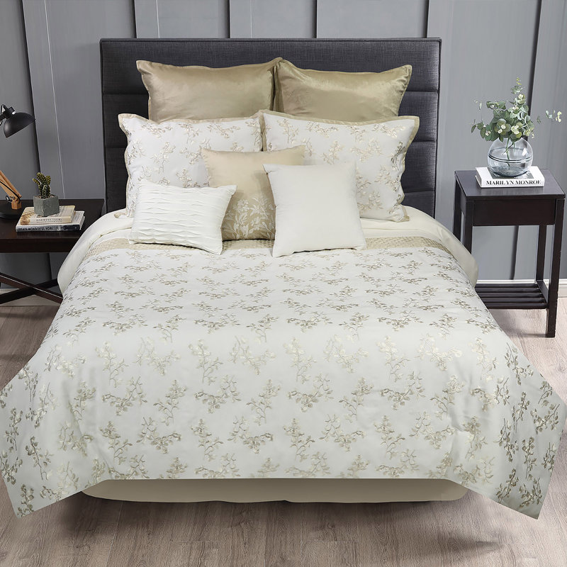 Riverbrook Home Tianna Comforter Set, Queen Comforter +  2 Shams + 3 Pillows