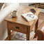 Table de bout en bois massif avec rangement Inola