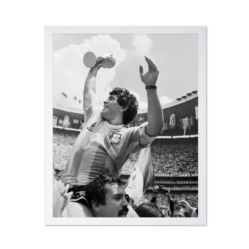 Photographie de football Diego, 16"H x 20"W, Poster, White Framed