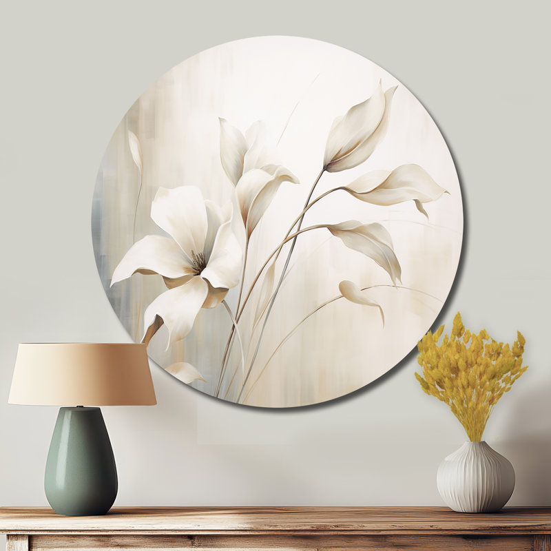 Blanc botanique élégance III - Art abstrait rond en métal, H 16 po x l 16 po 