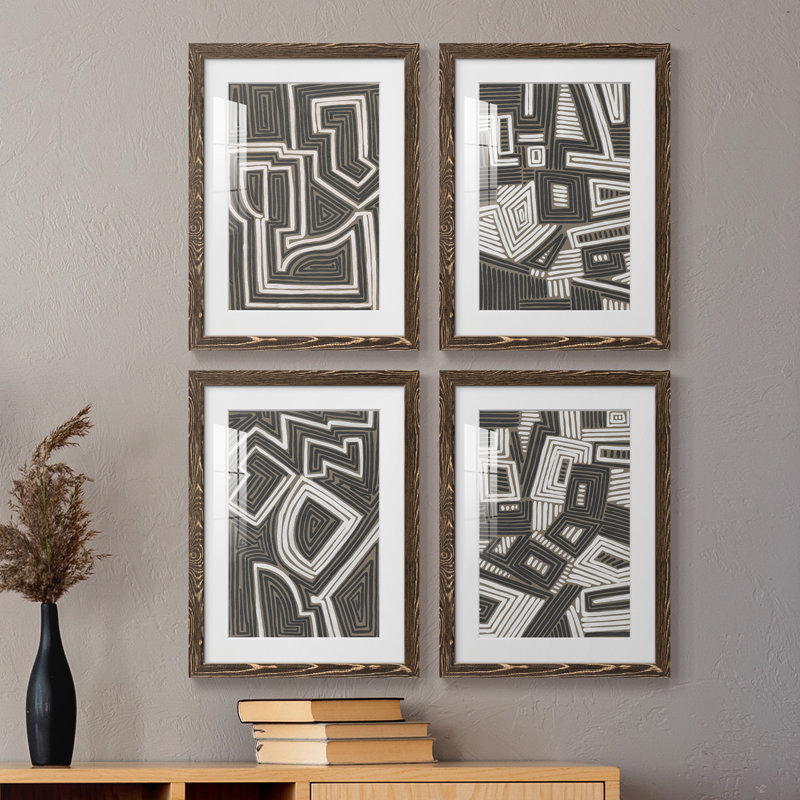 Abstract Maze I - Ensemble de 4 reproductions de cadres photo, Noyer, H 37,5 po x l 110 po x P 1,5 po