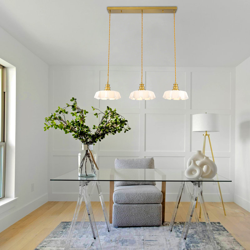 Luminaire suspendu 3 lumières pour îlot de cuisine, abat-jour en verre pétale blanc fabriqué à la main avec finition laiton brossé, luminaire de salle à manger réglable