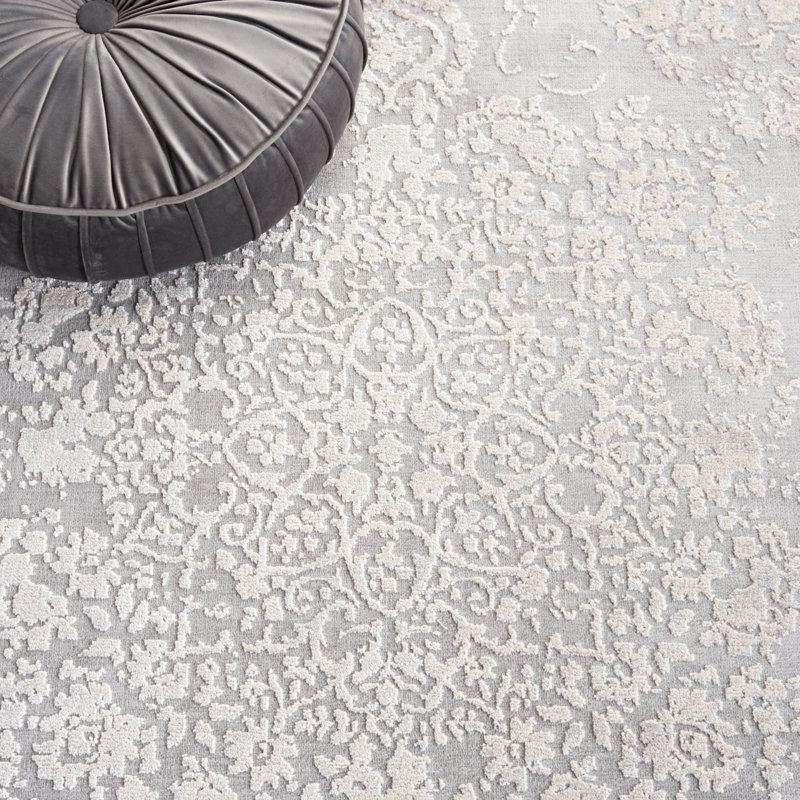 Ketaki Oriental Gray/Light Gray Area Rug, Round 6'7"