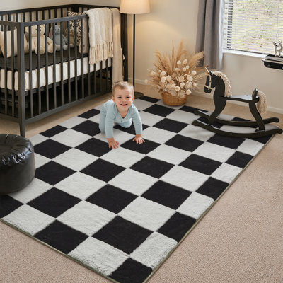 Tapis noir et blanc à damier en jacquard avec envers antidérapant