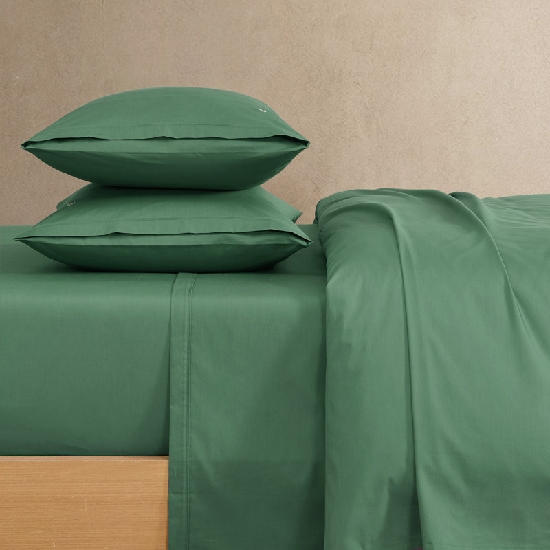 Lacoste Cotton Percale Sheet Set, Crisp Feel & Breathable Bedding, Deep Pocket Fitted Sheet, Green, Queen, Ivy Green