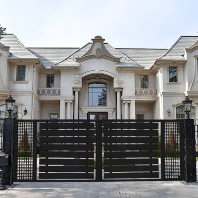 BLACK Metal Gate
