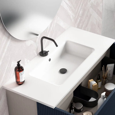 28 Single Vanity Top with Faucet Holes