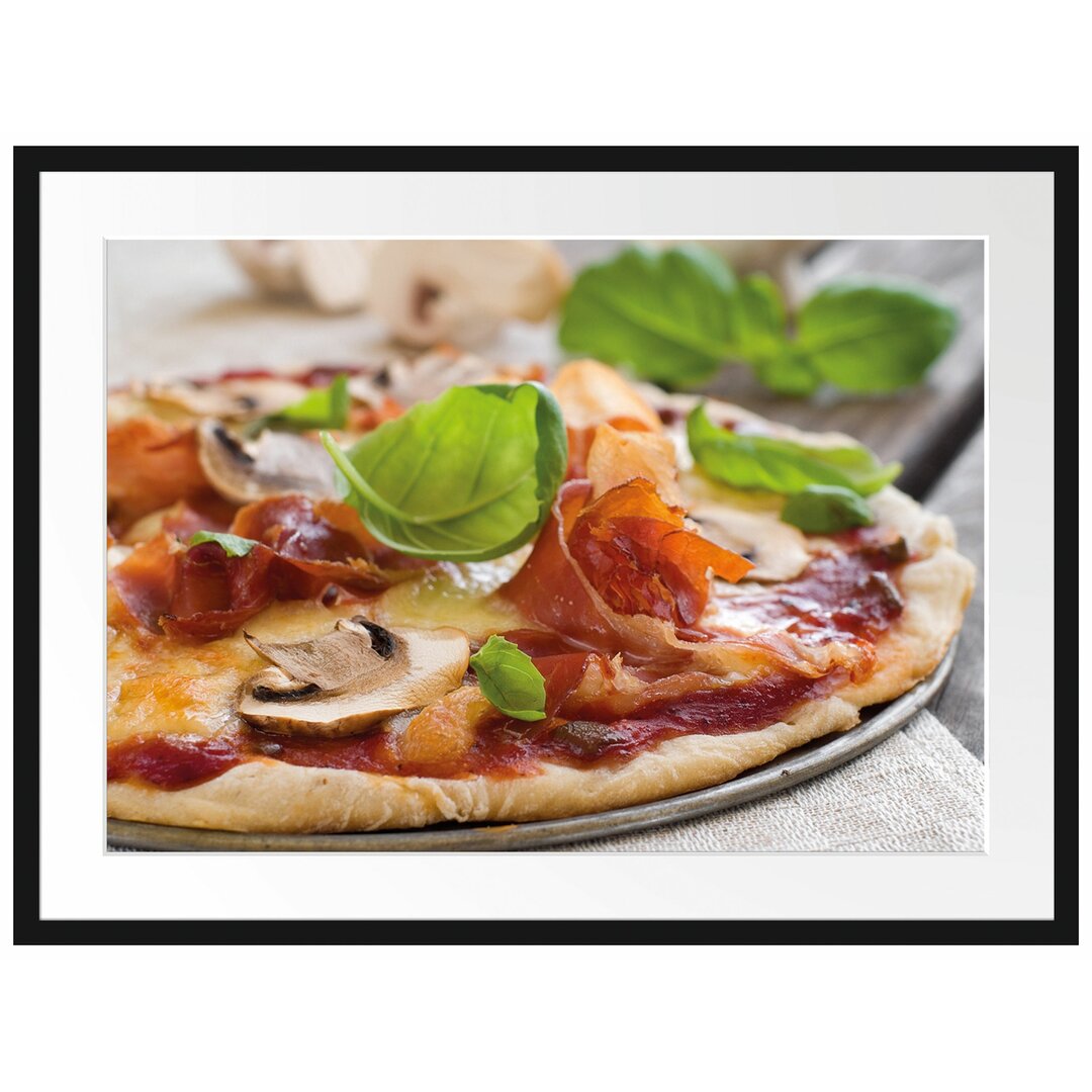 Gerahmtes Poster Pizza mit Schinken und Pilzen