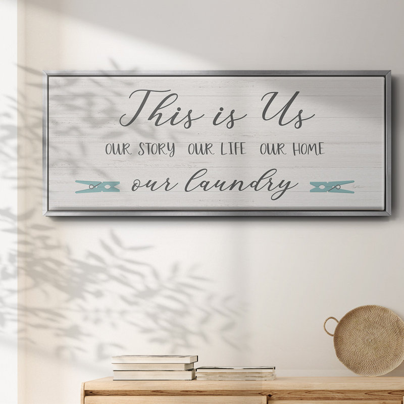 «Us and our Laundry», toile encadrée, H 20 po x l 50 po