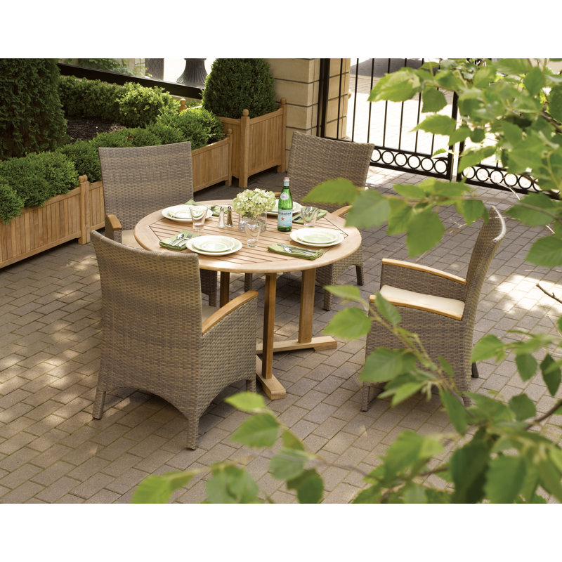 chaise de patio avec coussin 