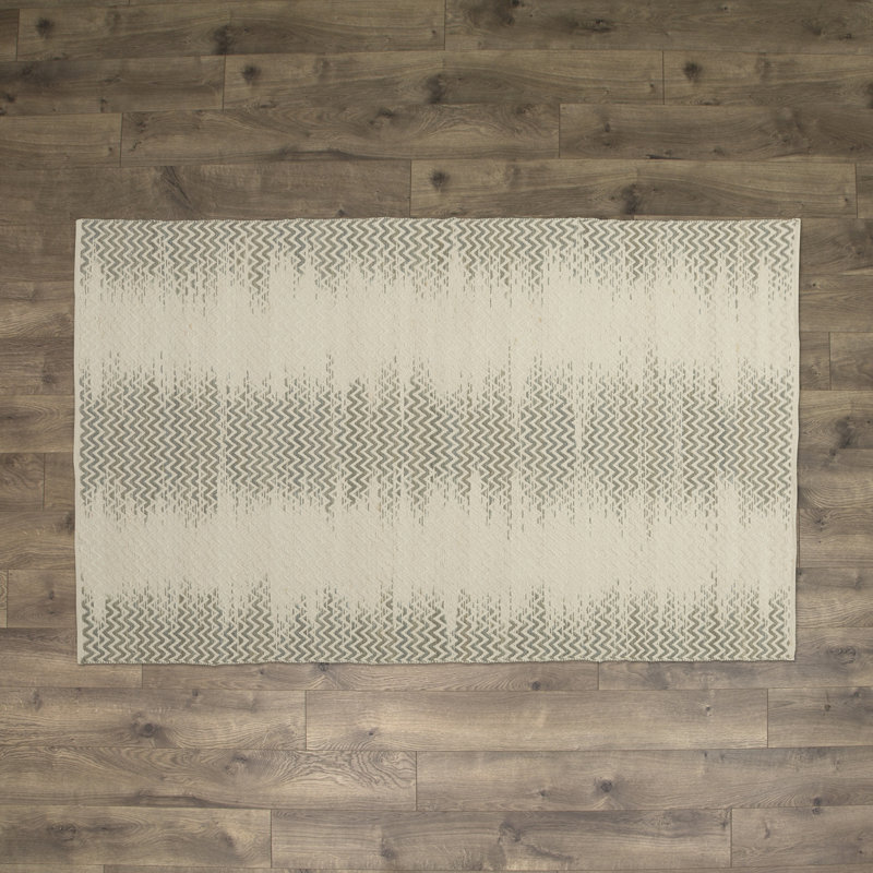 Tapis à chevrons en coton tissé à la main Gering, Rectangle 4 pi x 6 pi