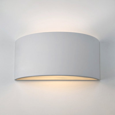 Applique murale en céramique noire satinée avec ampoule DEL Shield 14,25 "Shield