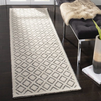 Matamoros Hand Woven Wool Geometric Rug