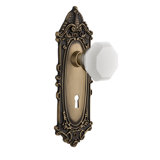 Victorian Plate with Decorative Keyhole and Waldorf White Milk Knob