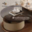 Ensemble de tables basses rondes avec rangement, roulettes et base en bois
