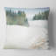 Carré, forêt de pins dans un paysage d'hiver enneigé - Coussin décoratif à imprimé traditionnel-60159095