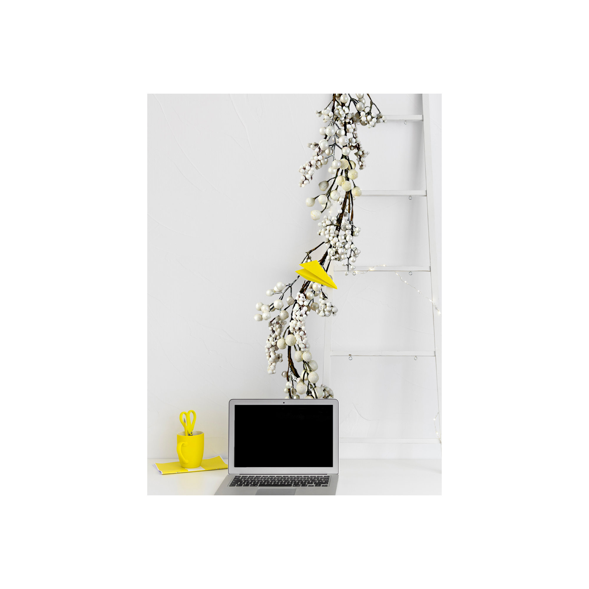 The Holiday Aisle® Classic Winter Berry Garland, White