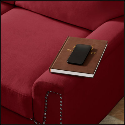 Canapé trois places moderne avec revêtement en molleton et coussins en mousse haute densité pour un confort optimal dans votre salon