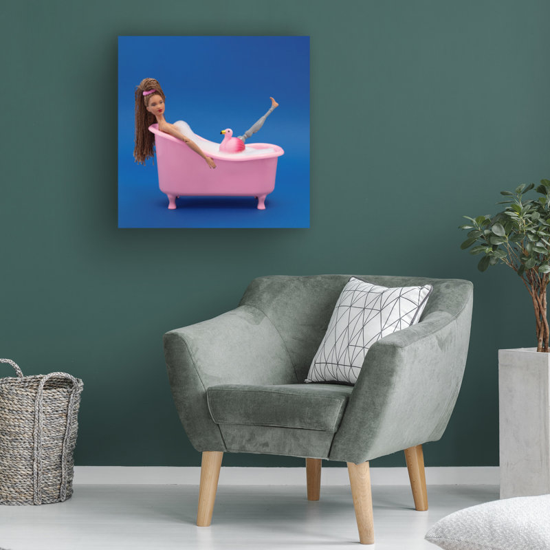 Modern & Contemporary, 18" H x 18" W x 2" D