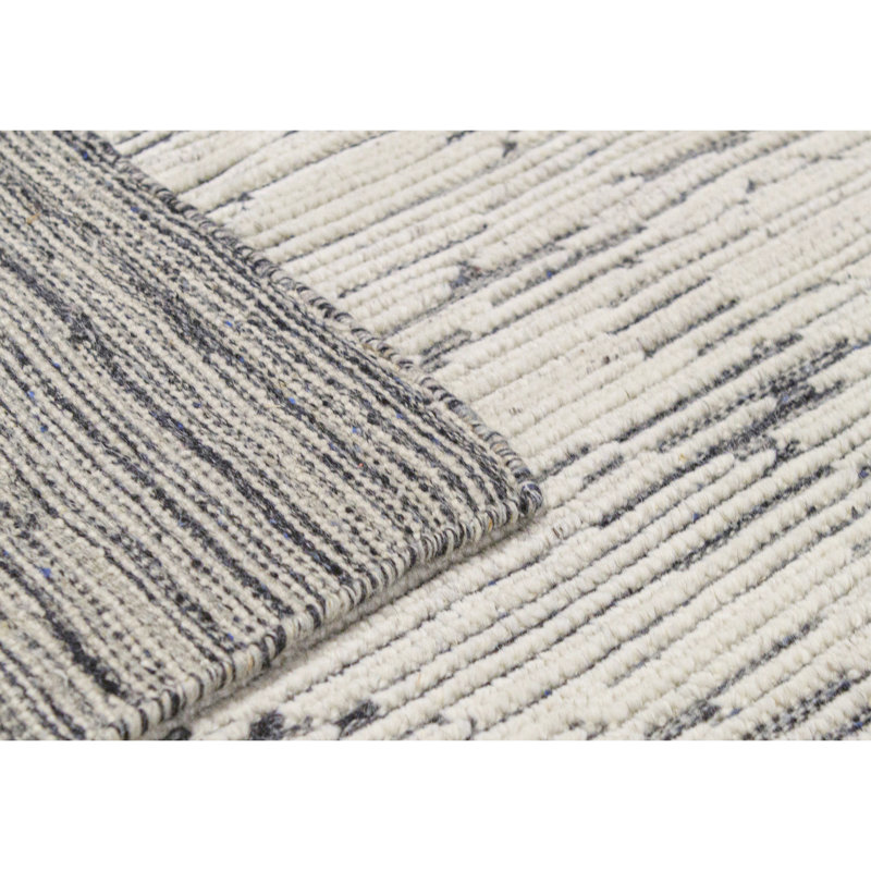 Wool Geometric Area Rug in Gray, Rectangle 6' x 9'