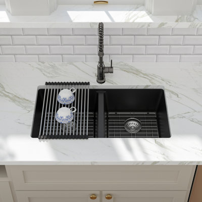 33'' L x 19'' W Quartz 50/50 Double Bowl Undermount Kitchen Sink, Black Granite Composite Kitchen Sink with Sink Grid, Strainer and Roll-up Rack