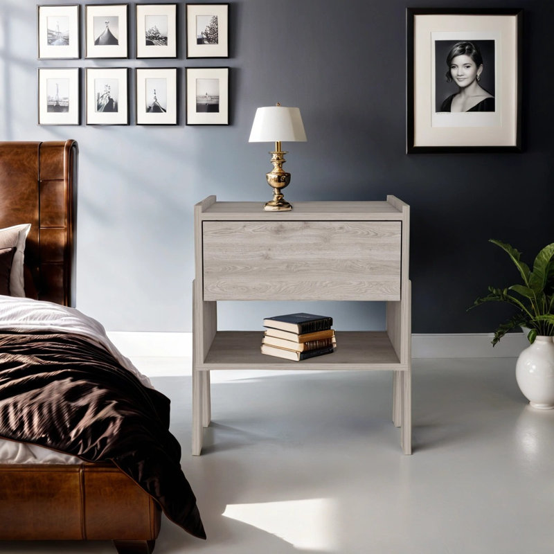 Anjrue 18.8'' W Nightstand