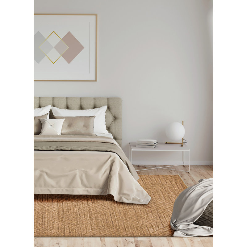 Les tapis Gabbeh sont fabriqués à la main avec des poils très hauts et des motifs très simples et stylisés.