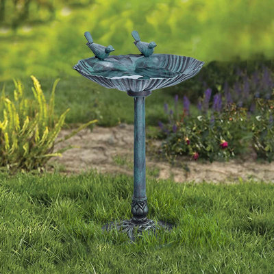 Elenamarie Resin Birdbath