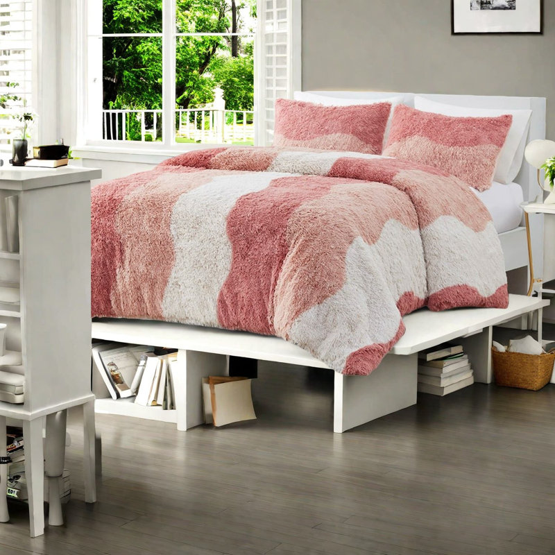 Modern Shaggy Faux Fur Bedding Set, Polyester Comfort