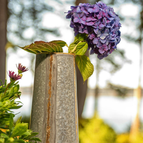 Vase galvanisé
