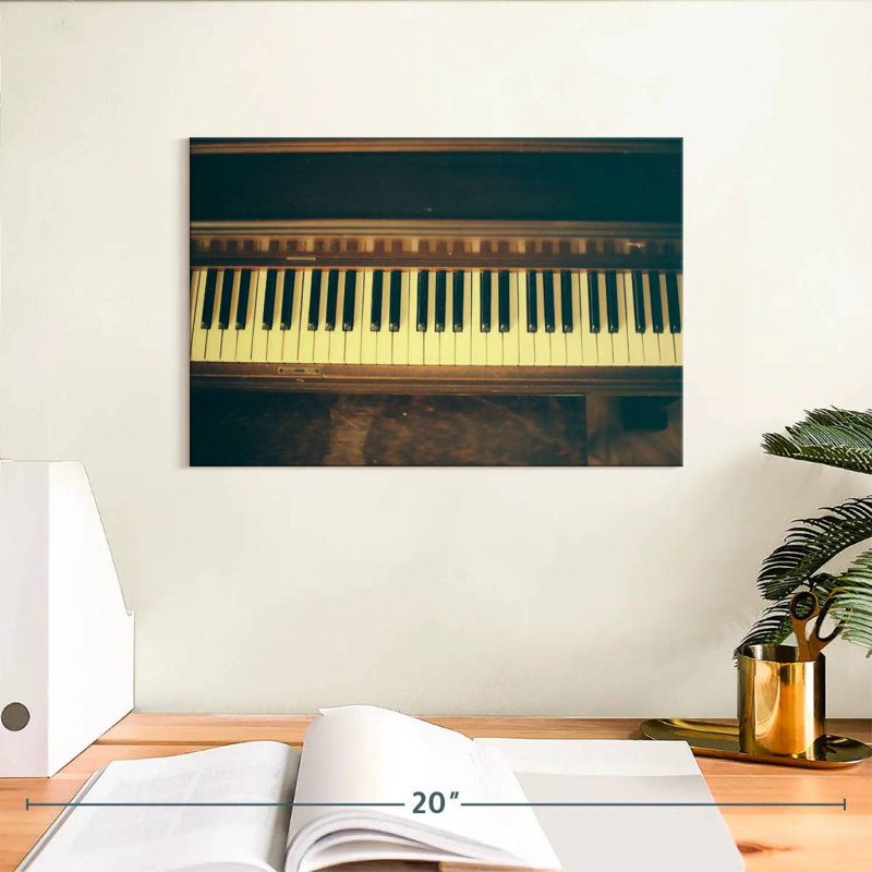 Abarca Classical Piano, 8" H x 12" W