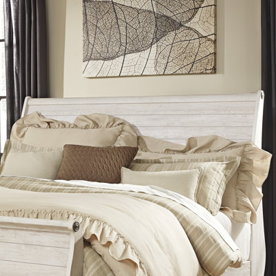 Dawton Sleigh Bed