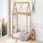 Lit simple en bois, couleur bois