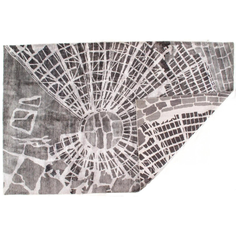 Silk Abstract Area Rug in Gray