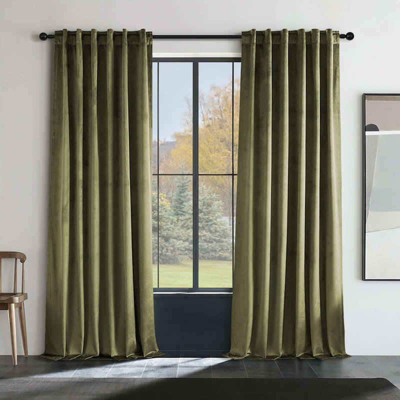 Paire de rideaux occultant avec passe-tringle Ike, L 52 po x L 84 po, Vert olive