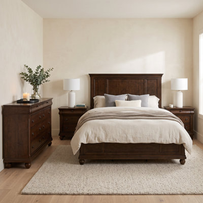 Lenny Astryd 4 Piece Bedroom Set