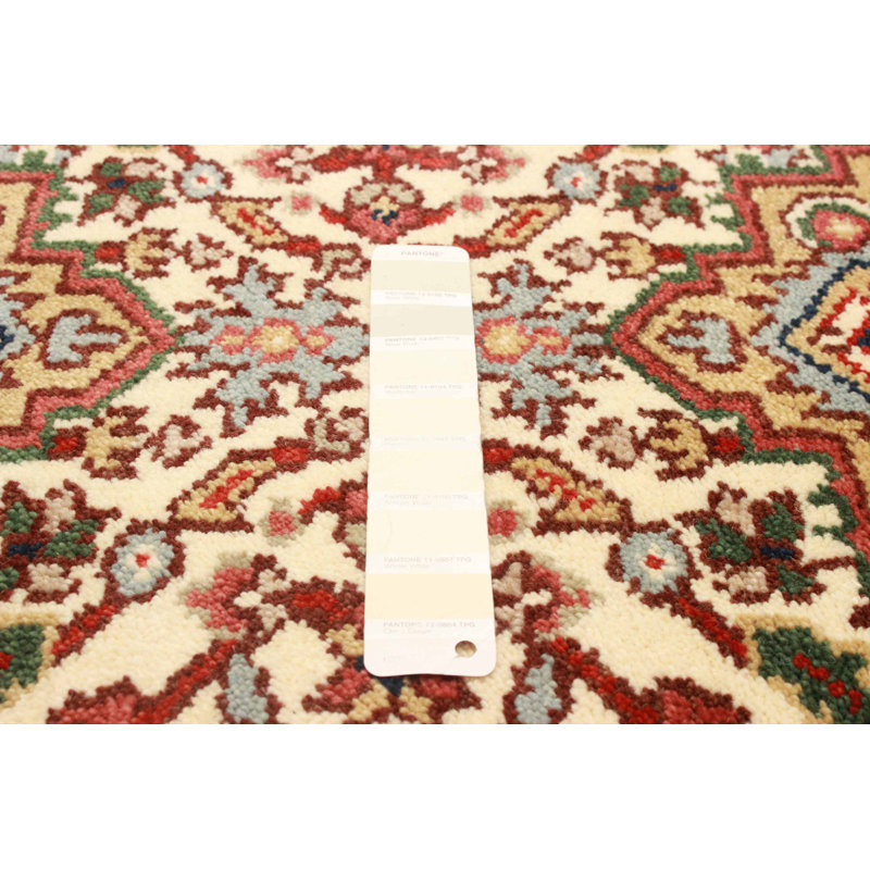Tapis crème Serapi Heritage 2 pi 7 po x 17 pi 9 po