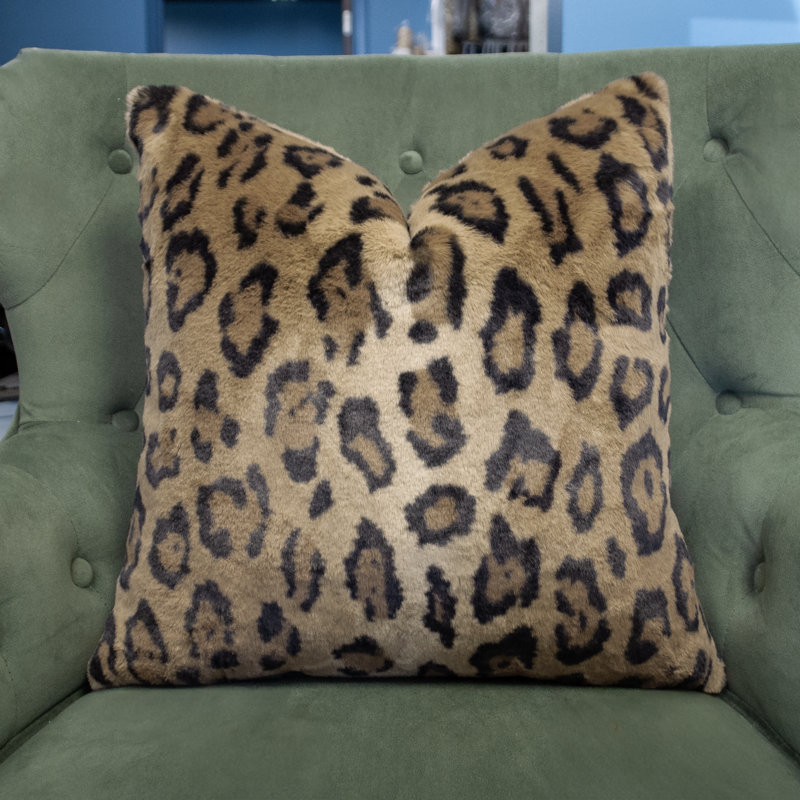Ensemble de coussins décoratifs en fausse fourrure Thomas Collection® Jaguar, 12 po x 25 po