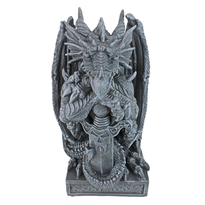 Statue de dragon arthurien